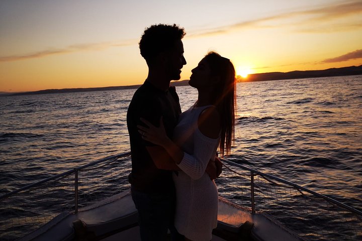 Sunset & Sea Romance: An Unforgettable Estepona Bay Overnight