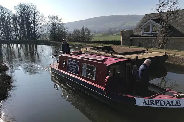 Captain Your Own Canal Adventure: Day Boat Hire on the Leeds & Liverpool
