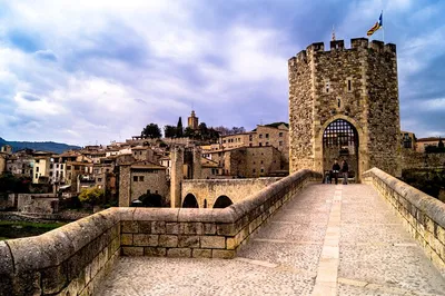 Catalonian Medieval Towns: A Day Trip from Barcelona