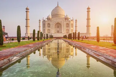 Sunrise Spectacle: Private Taj Mahal & Agra Fort Tour from Delhi