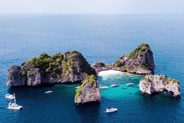 Koh Lanta: Haa & Rok Islands Full-Day Speedboat Tour