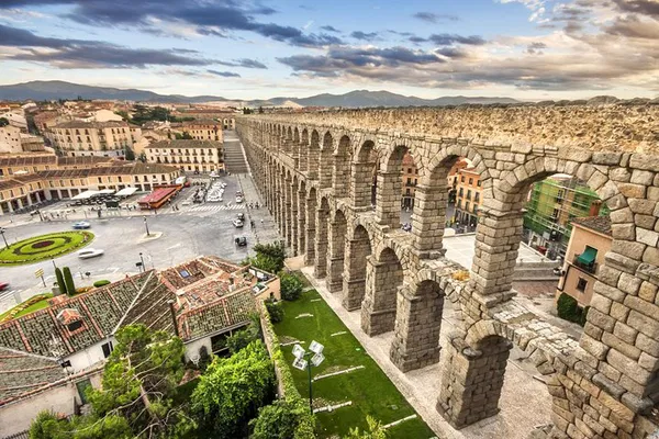 Madrid to Ávila & Segovia Tour: Skip-the-Line + Tickets