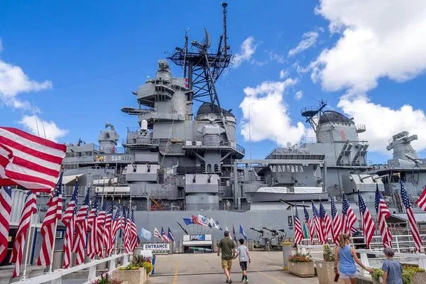 Pearl Harbor: USS Arizona & Missouri Tour