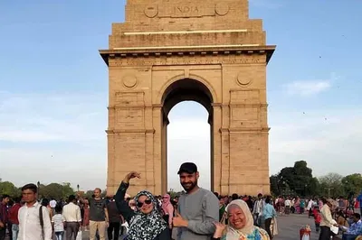 Unveiling Delhi: A Luxurious Full-Day Historical City Tour