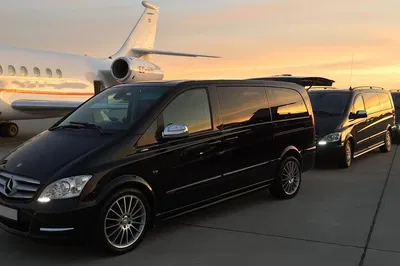 Seamless Ravenna/Venice Transfers: Private Water Taxi & Peace of Mind