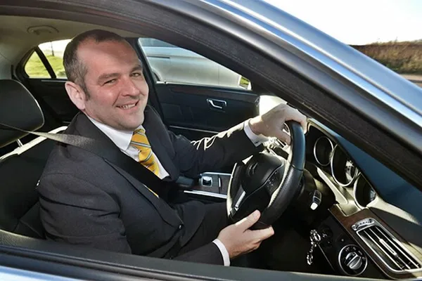 Lincolnshire to Heathrow: Luxury Airport Transfers for Stress-Free Travel