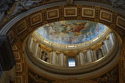 Unlock Vatican City's Secrets: An Expert-Guided Sistine Chapel Adventure