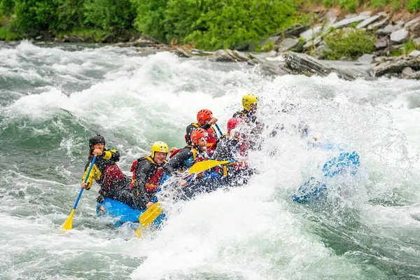 Sjoa River Rafting: Short Trip Thrills!