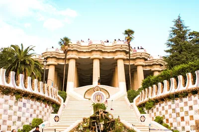 Gaudí's Barcelona: Skip-the-Line Park Güell & Sagrada Familia