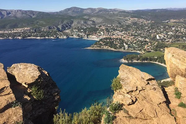 Discover Provence: A Private Day Exploring Cassis & Marseille