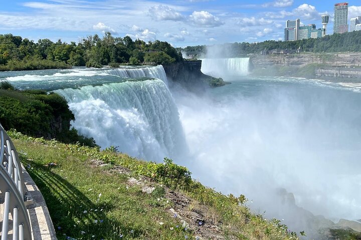 Niagara Falls: An Exclusive Private Day Trip from NYC