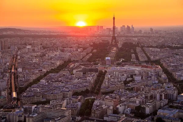 Paris Montparnasse Tower: Best City Views!