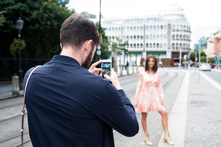 PicTours Dublin: Capture Dublin's Charm Through a Lens!
