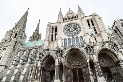 Chartres Cathedral Private Tour: Uncover Gothic Grandeur with Comfort