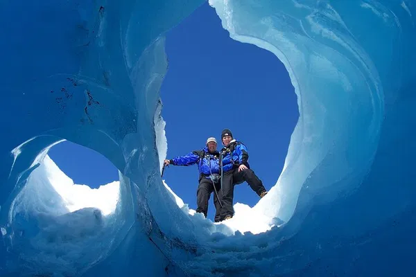 Tunsbergdalsbreen Glacier: Kayak & Hike Adventure!