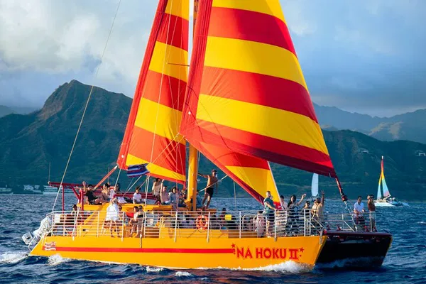 South Shore Sail: Waikiki Views, Drinks & Island Vibes!