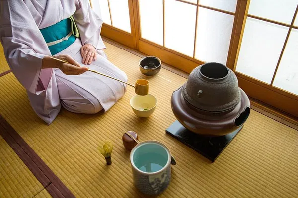 Tokyo: Kimono & Matcha Tea Ceremony - Authentic Experience