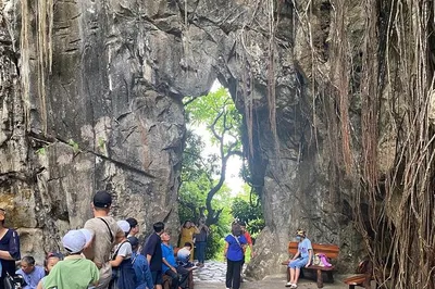 Da Nang's Sunrise Marble Mountain Adventure: Explore Buddhist History & Stone Art