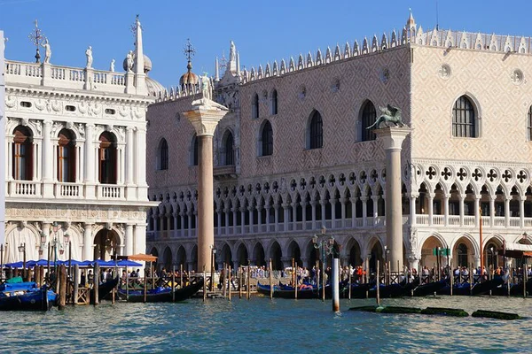 Unveiling Venice: A Private 3-Hour Immersion in History and Grandeur