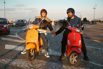 Rome on Two Wheels: Vespa Tour with Professional Photoshoot