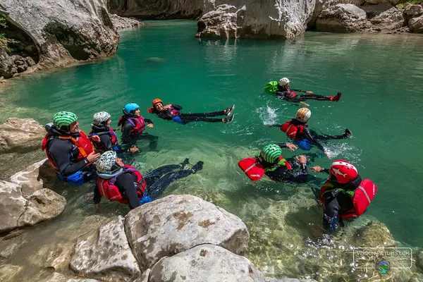 Aquatic Hike Grand Canyon du Verdon: Swim & Explore!