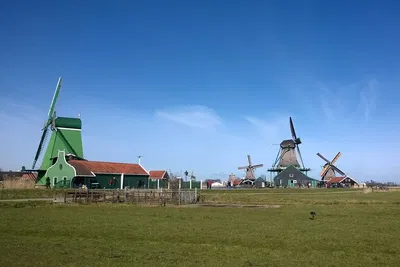 Amsterdam Windmills & Countryside: A Private Bike Adventure