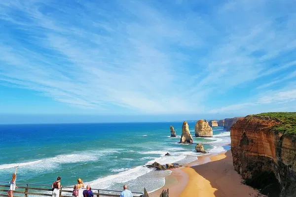 Unveiling the Great Ocean Road: A Personalized Luxury Reverse Tour