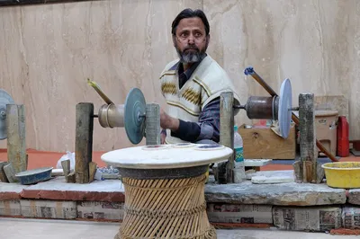 Unveiling Agra's Artistic Soul: A Half-Day Artisans' Journey