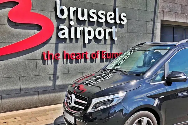 Private Brussels Airport Transfer in V-Class