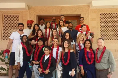 Unveiling Jaipur's Treasures: A Personalized Full-Day Cultural Odyssey
