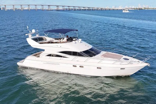 Miami Luxury Yacht Tour: Star Island & Fisher Island