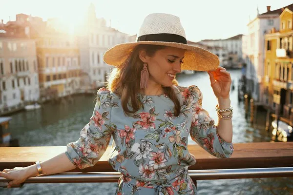 Capture Venice's Charm: Private Photo Shoot at Grand Canal & Rialto Bridge