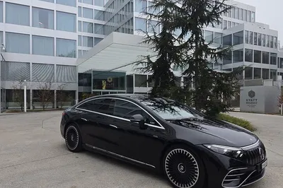 Luxury Private Transfer: Zurich to Milan in Style