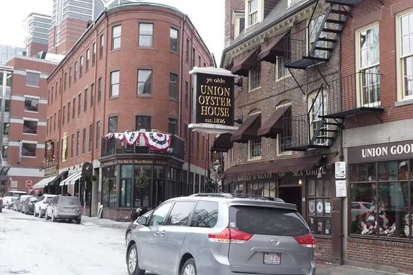Boston's Heated Haven: A Cozy 3-Hour Driving Adventure
