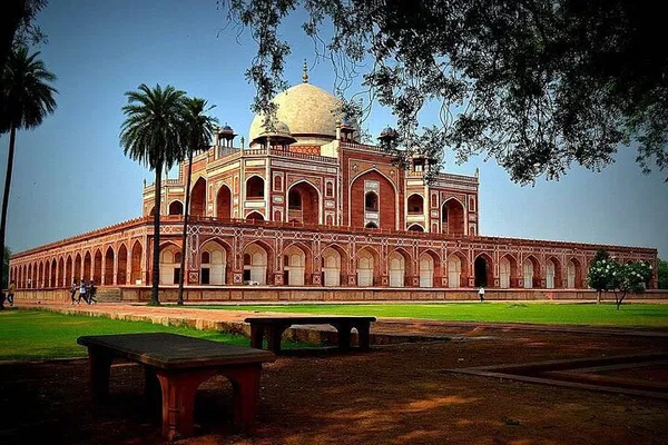 Discover Delhi's Treasures: A Personalized Half-Day City Tour