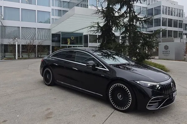 Luxury Private Transfer: Zurich to Basel in Style