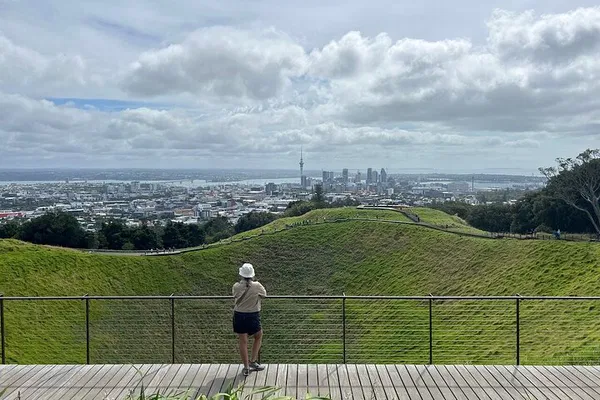 Auckland Volcanoes Tour: Maori History & City Views