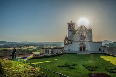 Unveiling Assisi's Spiritual Heart: Basilica di San Francesco Guided Tour