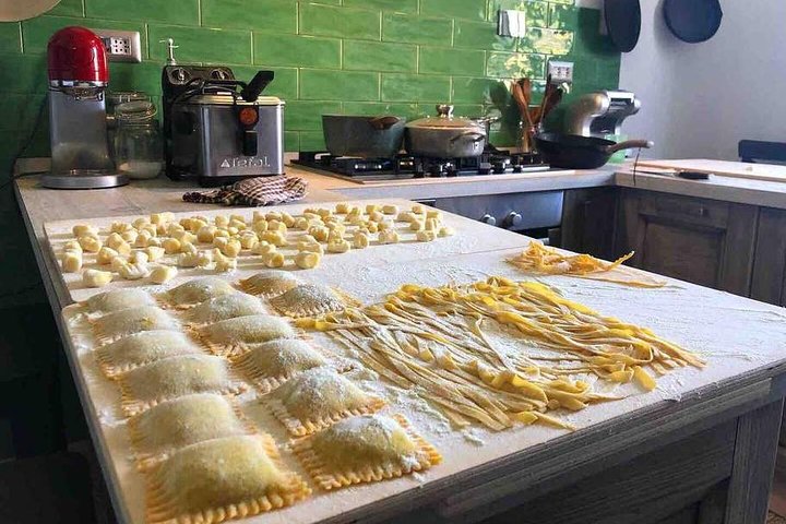 Florence Culinary Escape: Authentic Italian Cooking Class & Feast
