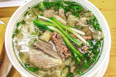 Da Nang Street Food Tour: Taste Local Hidden Gems!