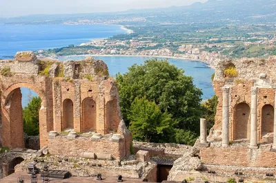 Taormina & Isola Bella: Explore Sicily's Coastal Charm