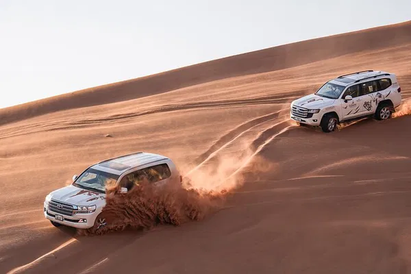 Thrilling Dubai Desert Safari: Dune Bashing, BBQ & Cultural Delights!