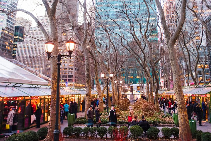 NYC Holiday Magic: Lights, Markets & Festive Walking Tour!
