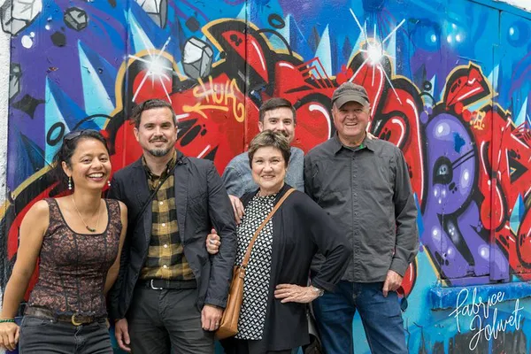 Dublin Group Chronicles: Capture Timeless Bonds with a Fun Photoshoot!