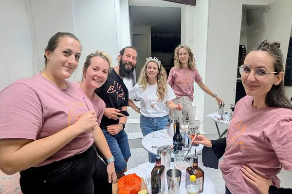 Unleash Your Inner Mixologist: Cocktail Fantasia Adventure!