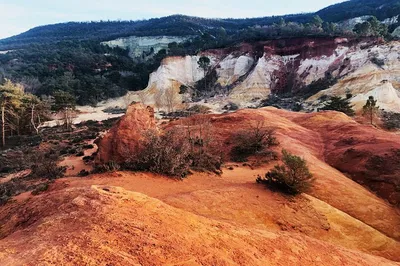 Discover Luberon's Ocher Trails: An Electric Bike Adventure