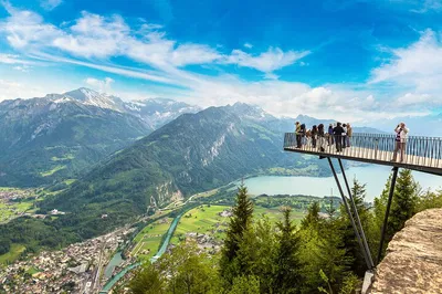 Discover Switzerland's Wonders: A 6-Day Guided Family Adventure