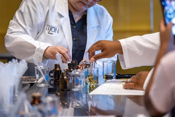 Create Your Signature Scent: Express Perfume Making