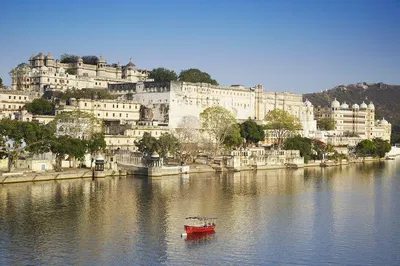 Unveiling India's Splendors: A Golden Triangle & Beyond Expedition