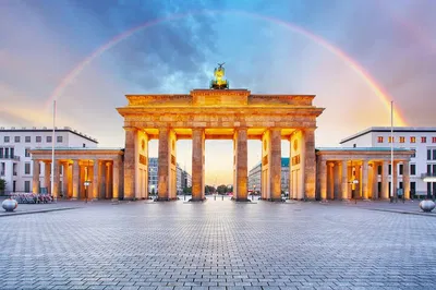 Amsterdam to Berlin: Luxurious Private Transfer with Sightseeing